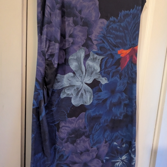 The Kit Midi Tank Dress
Indigo Iris Floral Sleeveless Blue - Picture 4 of 8